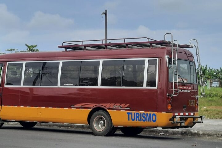 Airport pick up  - Photo 1 of 2